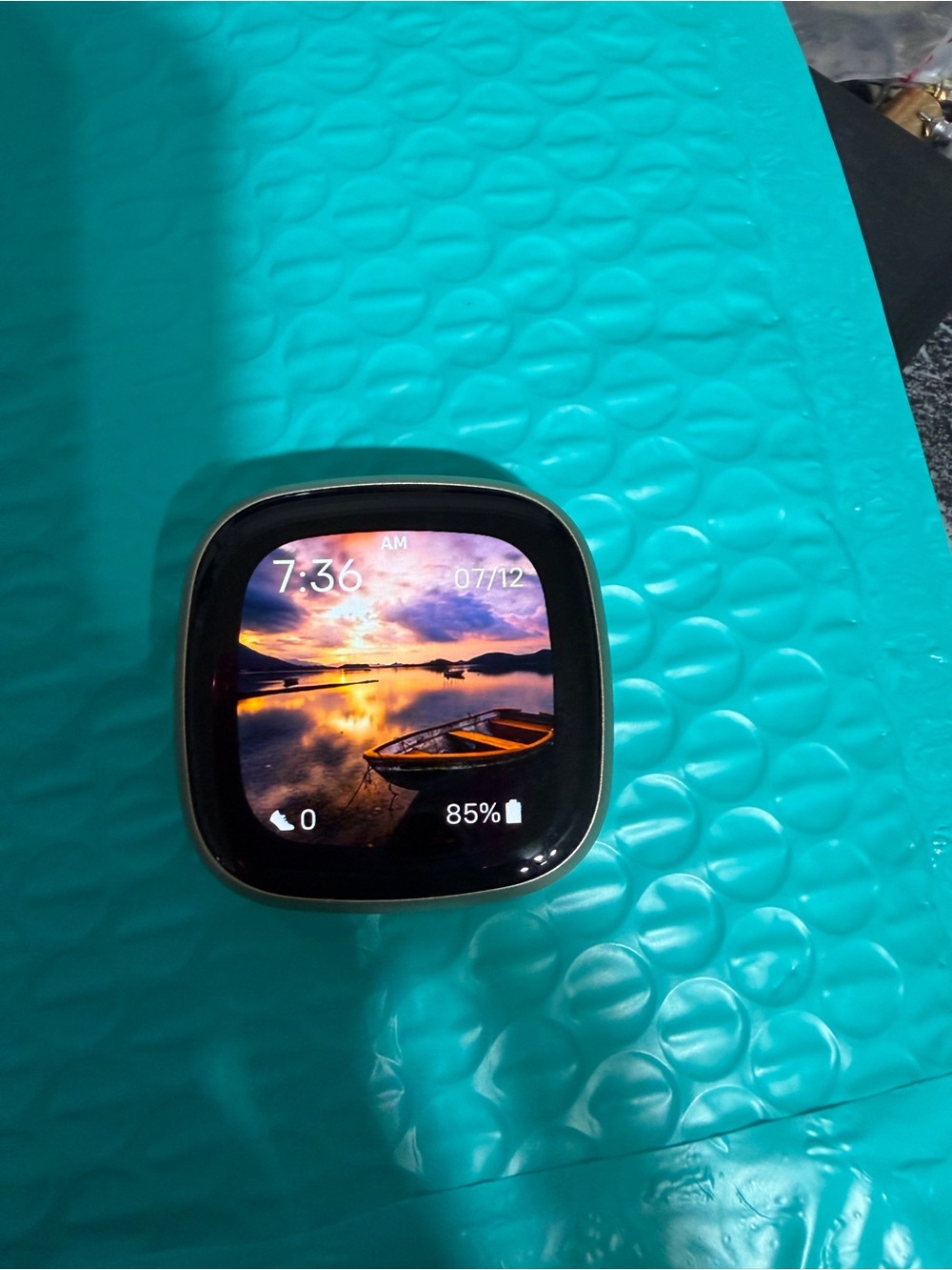 Fitbit Versa 3 40mm Gold Aluminum Touchscreen